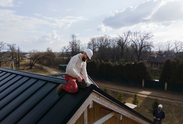 Монтаж крыши на балкон или лоджию: важные шаги и рекомендации